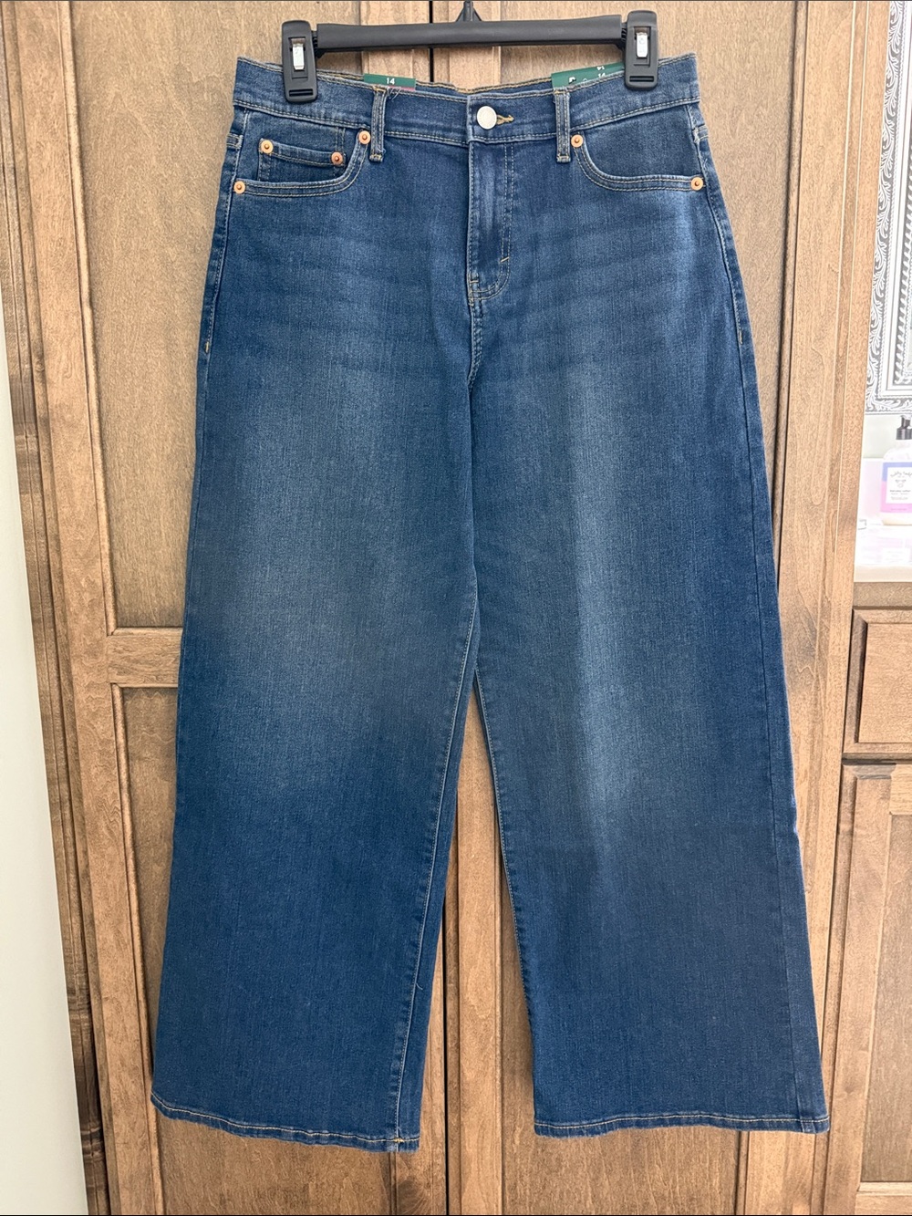Levi's High Rise Baggy Jeans New with Tags
